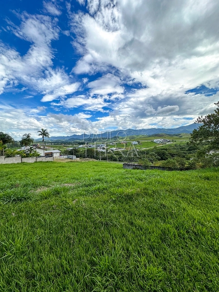 Terreno à Venda no Condomínio Village da Serra em Tremembé | 1.681 m² | Vista para Serra da Mantiqueira: 8ª foto da galeria de imagens do imóvel