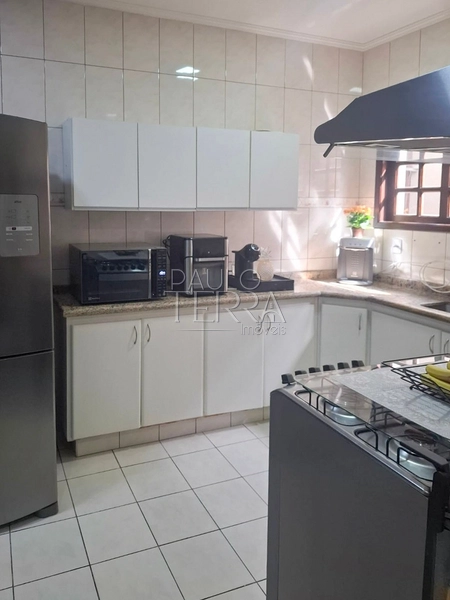 Sobrado à venda no bairro Vila São José em Taubaté | 3 dormitórios (1 suíte) e área gourmet : 7ª foto da galeria de imagens do imóvel