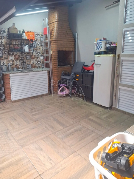 Sobrado à venda no bairro Vila São José em Taubaté | 3 dormitórios (1 suíte) e área gourmet : 15ª foto da galeria de imagens do imóvel