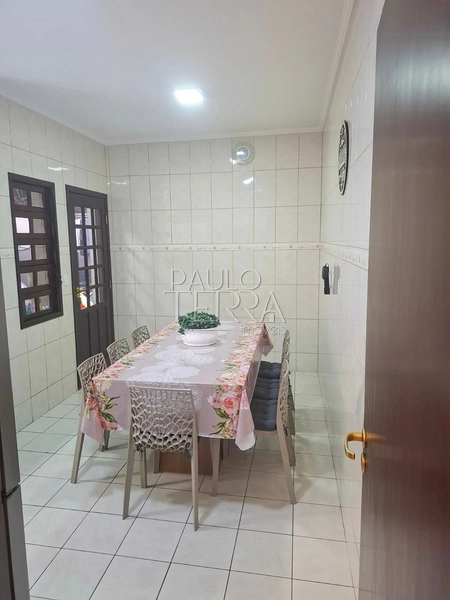 Sobrado à venda no bairro Vila São José em Taubaté | 3 dormitórios (1 suíte) e área gourmet : 11ª foto da galeria de imagens do imóvel