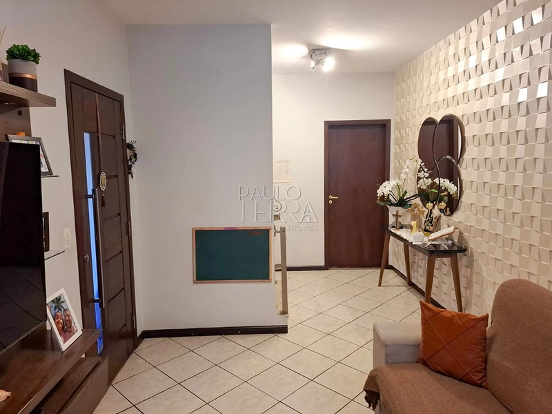 Sobrado à venda no bairro Vila São José em Taubaté | 3 dormitórios (1 suíte) e área gourmet : 4ª foto da galeria de imagens do imóvel