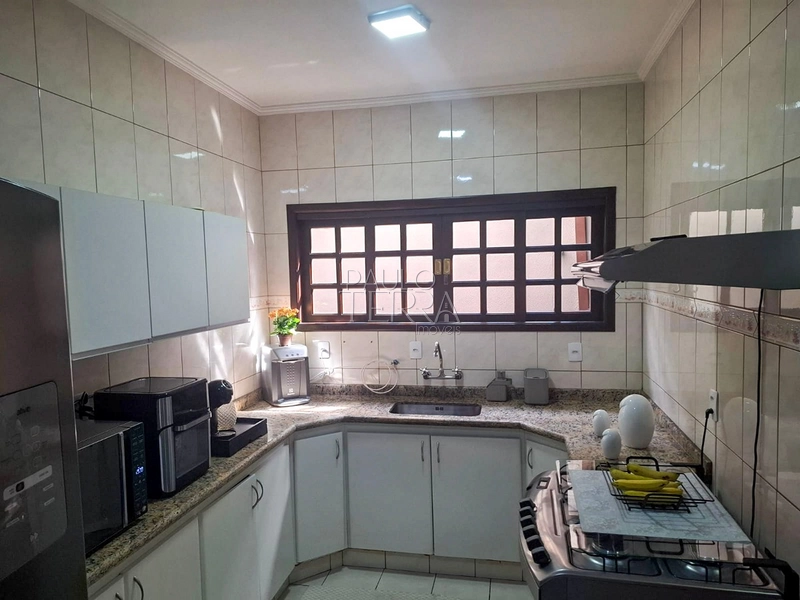 Sobrado à venda no bairro Vila São José em Taubaté | 3 dormitórios (1 suíte) e área gourmet : 9ª foto da galeria de imagens do imóvel