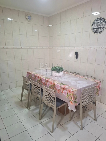 Sobrado à venda no bairro Vila São José em Taubaté | 3 dormitórios (1 suíte) e área gourmet : 10ª foto da galeria de imagens do imóvel