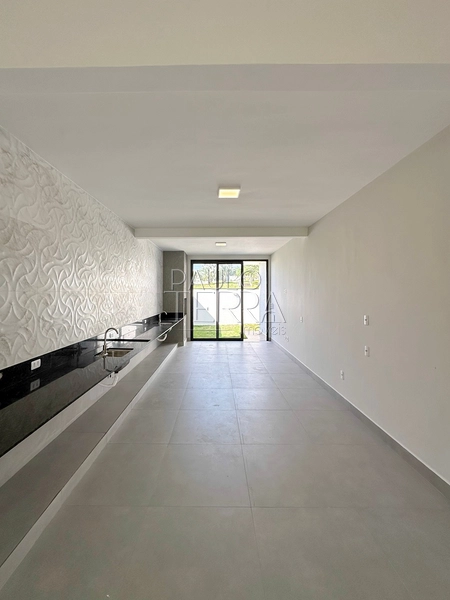 Casa nova em condomínio completo em Taubaté | 3 quartos, área gourmet e quintal gramado: 11ª foto da galeria de imagens do imóvel