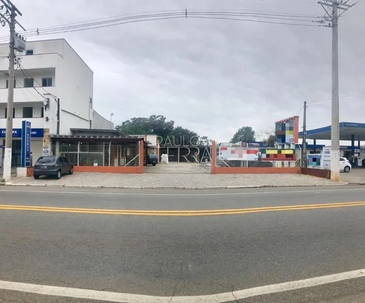Imóvel comercial com frente para avenida movimentada em Taubaté SP: 6ª foto da galeria de imagens do imóvel
