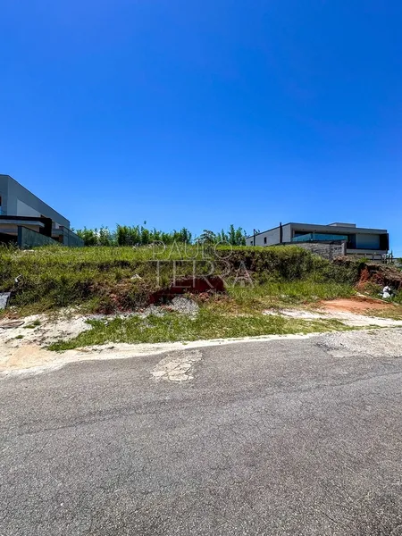 Terreno à Venda no Condomínio Village da Serra – Tremembé/SP: 2ª foto da galeria de imagens do imóvel