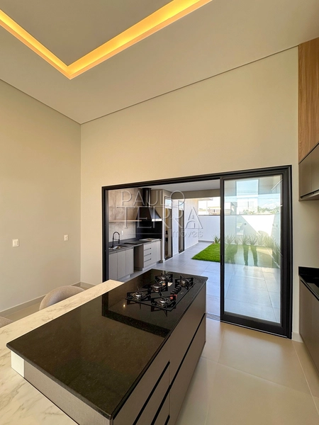 Casa térrea moderna à venda em Tremembé no Condomínio Pérola do Vale | 3 Suítes, Área Gourmet, Escritório, Quintal e Planejados: 7ª foto da galeria de imagens do imóvel