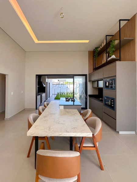 Casa térrea moderna à venda em Tremembé no Condomínio Pérola do Vale | 3 Suítes, Área Gourmet, Escritório, Quintal e Planejados: 4ª foto da galeria de imagens do imóvel