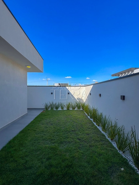 Casa térrea moderna à venda em Tremembé no Condomínio Pérola do Vale | 3 Suítes, Área Gourmet, Escritório, Quintal e Planejados: 13ª foto da galeria de imagens do imóvel