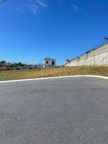 Terreno à venda no Condomínio Colinas do Sol em Tremembé | 250 m², plano e vista para serra: 2ª foto da galeria de imagens do imóvel