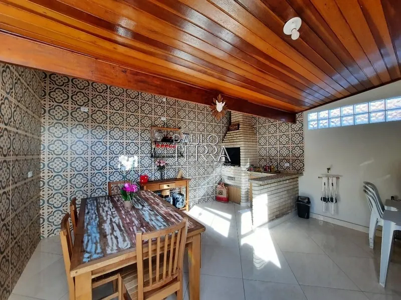 Sobrado com área gourmet, bairro novo horizonte em Taubaté SP: 1ª foto da galeria de imagens do imóvel