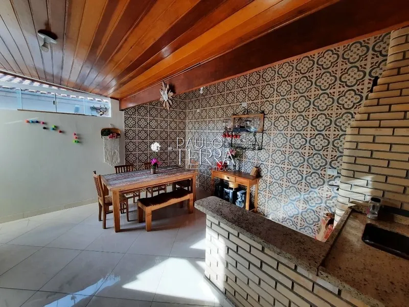 Sobrado com área gourmet, bairro novo horizonte em Taubaté SP: 3ª foto da galeria de imagens do imóvel