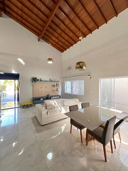 Casa térrea com 4 suítes à venda no Condomínio Taubaté Village em Taubaté, com piscina, área gourmet e excelente planta: 10ª foto da galeria de imagens do imóvel