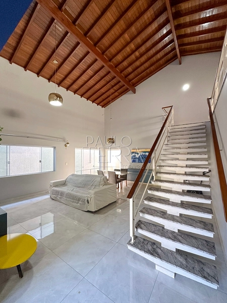 Casa térrea com 4 suítes à venda no Condomínio Taubaté Village em Taubaté, com piscina, área gourmet e excelente planta: 2ª foto da galeria de imagens do imóvel