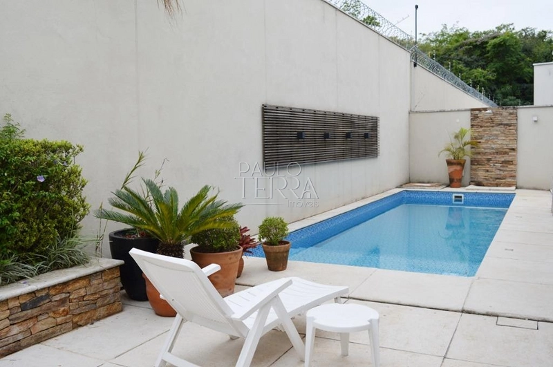 Sobrado de Alto Padrão à Venda no Taubaté Village | 4 Suítes, Escritório, Piscina e Área Gourmet: 18ª foto da galeria de imagens do imóvel