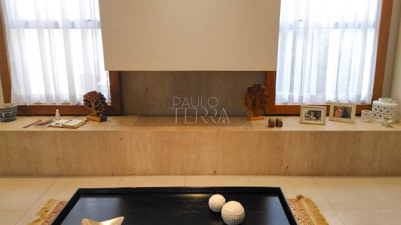 Sobrado de Alto Padrão à Venda no Taubaté Village | 4 Suítes, Escritório, Piscina e Área Gourmet: 7ª foto da galeria de imagens do imóvel