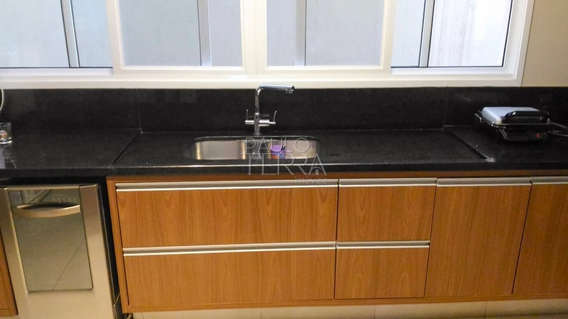 Sobrado de Alto Padrão à Venda no Taubaté Village | 4 Suítes, Escritório, Piscina e Área Gourmet: 25ª foto da galeria de imagens do imóvel