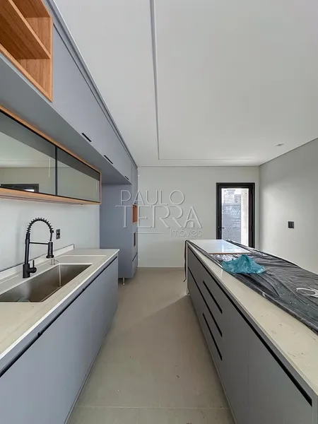 Casa Térrea Nova à Venda no Condomínio Ouroville Taubaté | 3 Suítes, Escritório, Área Gourmet e Quintal: 4ª foto da galeria de imagens do imóvel