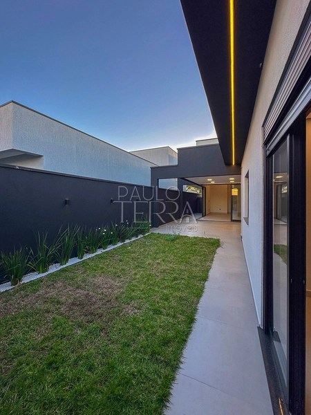 Casa térrea nova à venda no Condomínio Ouroville em Taubaté | 3 suítes, escritório, área gourmet e quintal preparado para piscina.: 61ª foto da galeria de imagens do imóvel