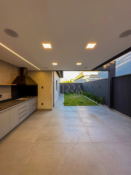Casa térrea nova à venda no Condomínio Ouroville em Taubaté | 3 suítes, escritório, área gourmet e quintal preparado para piscina.: 7ª foto da galeria de imagens do imóvel