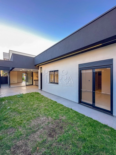 Casa térrea nova à venda no Condomínio Ouroville em Taubaté | 3 suítes, escritório, área gourmet e quintal preparado para piscina.: 12ª foto da galeria de imagens do imóvel