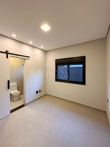 Casa térrea nova à venda no Condomínio Ouroville em Taubaté | 3 suítes, escritório, área gourmet e quintal preparado para piscina.: 43ª foto da galeria de imagens do imóvel