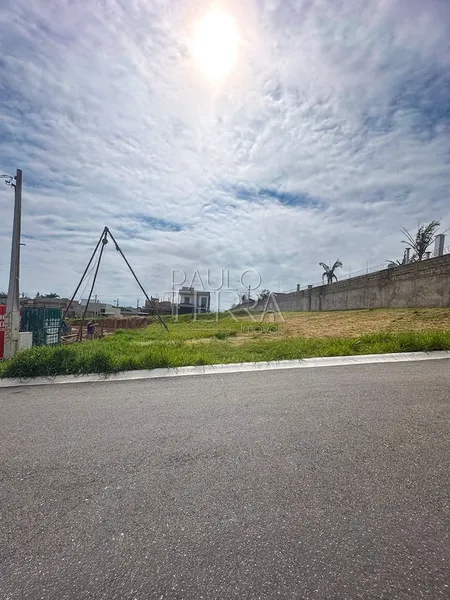 Terreno plano à venda no Condomínio Colinas do Sol em Tremembé | 250 m², plano e vista para serra: 2ª foto da galeria de imagens do imóvel