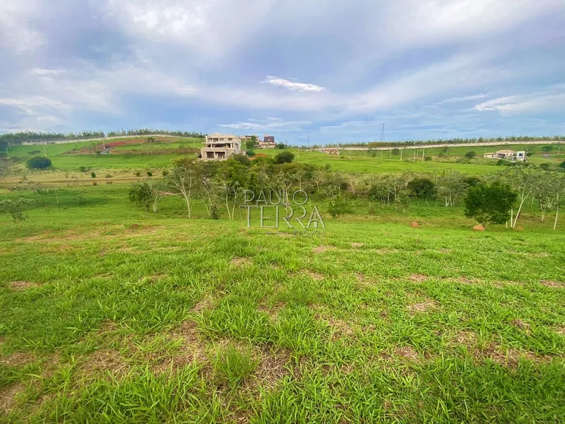 Terreno 1000 m2 no Condomínio Village da Serra em Tremembé SP: 2ª foto da galeria de imagens do imóvel