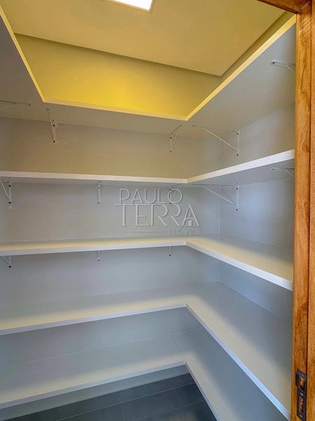 Casa térrea com escritório e 3 suítes. Condomínio fechado em Taubaté SP: 8ª foto da galeria de imagens do imóvel