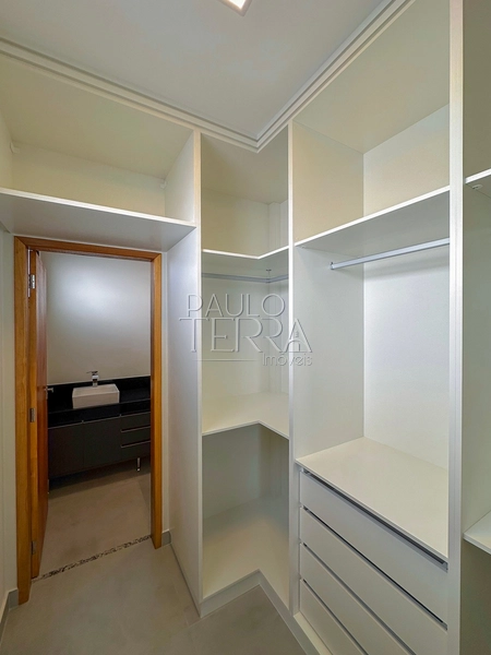 Casa térrea com escritório e 3 suítes. Condomínio fechado em Taubaté SP: 42ª foto da galeria de imagens do imóvel