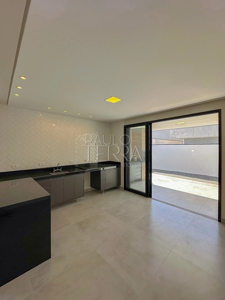 Casa térrea com escritório e 3 suítes. Condomínio fechado em Taubaté SP: 10ª foto da galeria de imagens do imóvel