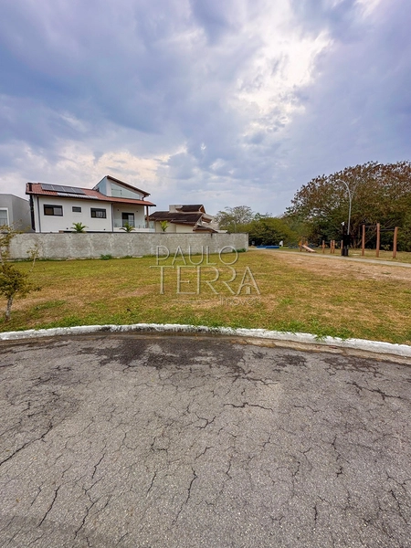 Dois Terrenos à Venda no Condomínio Campos do Conde Chambord Tremembé | 580 m² Totais em Final de Rua: 2ª foto da galeria de imagens do imóvel