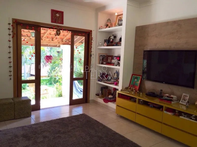 Casa térrea no condomínio Chácaras Catagua em Taubaté SP: 2ª foto da galeria de imagens do imóvel