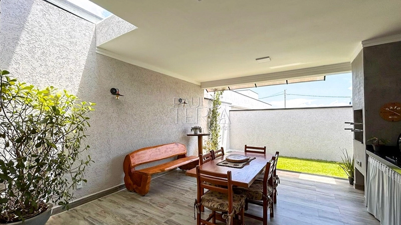 Casa no Condomínio Pérola do Vale | 3 quartos, Área Gourmet, Quintal e Energia Fotovoltaica: 7ª foto da galeria de imagens do imóvel