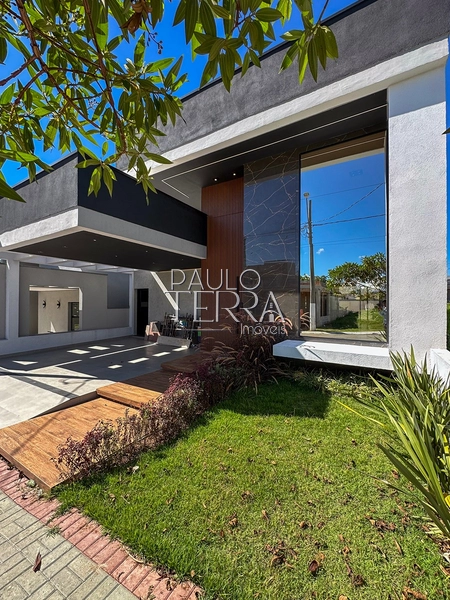Casa nova alto padrão 3 quartos, escritório e piscina. Condomínio fechado em Tremembé SP: 1ª foto da galeria de imagens do imóvel