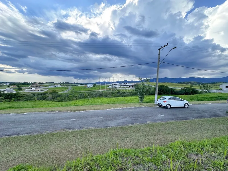 Terreno à Venda no Condomínio Village da Serra em Tremembé | 1.634 m² com Vista Permanente da Serra da Mantiqueira: 9ª foto da galeria de imagens do imóvel