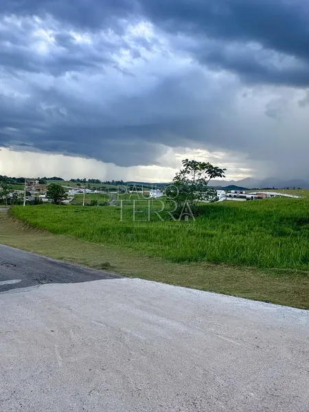 Terreno à Venda no Condomínio Village da Serra em Tremembé | 1.634 m² com Vista Permanente da Serra da Mantiqueira: 21ª foto da galeria de imagens do imóvel