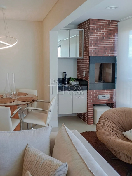 Apartamento à Venda no Condomínio Manacá em Taubaté | 2 Dormitórios (1 Suíte), Planejados, Sacada Integrada e Sol da Manhã – Reformado e Pronto para Morar: 7ª foto da galeria de imagens do imóvel