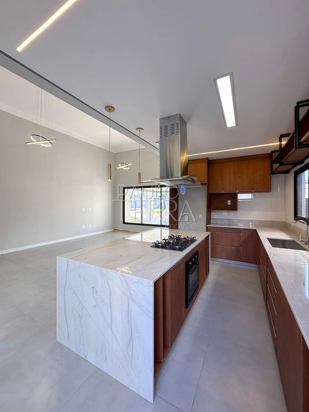 Casa em condomínio fechado em Tremembé pronta para morar, com armários planejados em todos os ambientes, energia fotovoltaica e piscina.: 13ª foto da galeria de imagens do imóvel