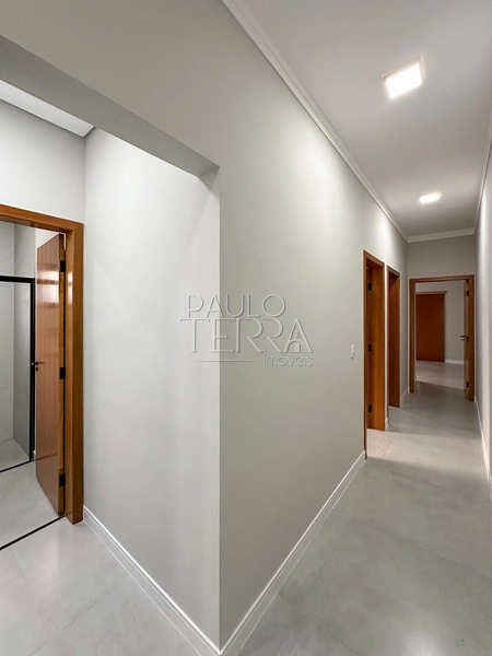 Casa em condomínio fechado em Tremembé pronta para morar, com armários planejados em todos os ambientes, energia fotovoltaica e piscina.: 45ª foto da galeria de imagens do imóvel