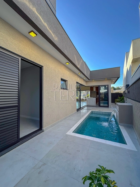 Casa em condomínio fechado em Tremembé pronta para morar, com armários planejados em todos os ambientes, energia fotovoltaica e piscina.: 74ª foto da galeria de imagens do imóvel