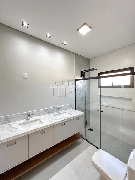Casa em condomínio fechado em Tremembé pronta para morar, com armários planejados em todos os ambientes, energia fotovoltaica e piscina.: 62ª foto da galeria de imagens do imóvel