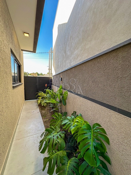 Casa em condomínio fechado em Tremembé pronta para morar, com armários planejados em todos os ambientes, energia fotovoltaica e piscina.: 76ª foto da galeria de imagens do imóvel