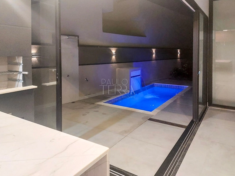 Casa em condomínio fechado em Tremembé pronta para morar, com armários planejados em todos os ambientes, energia fotovoltaica e piscina.: 98ª foto da galeria de imagens do imóvel