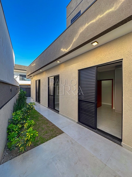 Casa em condomínio fechado em Tremembé pronta para morar, com armários planejados em todos os ambientes, energia fotovoltaica e piscina.: 92ª foto da galeria de imagens do imóvel