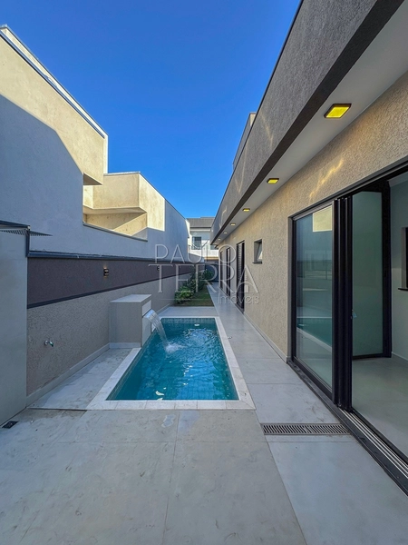 Casa em condomínio fechado em Tremembé pronta para morar, com armários planejados em todos os ambientes, energia fotovoltaica e piscina.: 33ª foto da galeria de imagens do imóvel