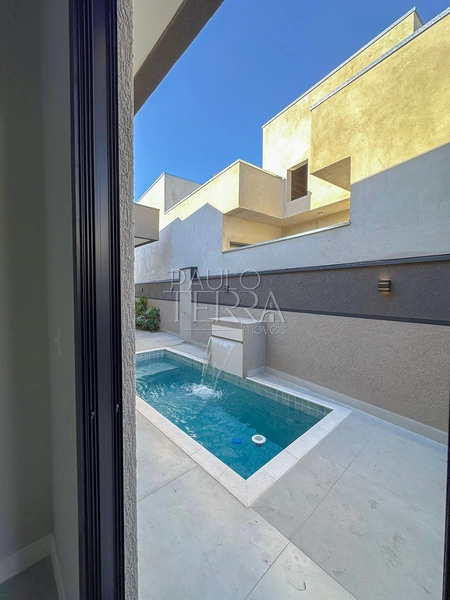 Casa em condomínio fechado em Tremembé pronta para morar, com armários planejados em todos os ambientes, energia fotovoltaica e piscina.: 49ª foto da galeria de imagens do imóvel