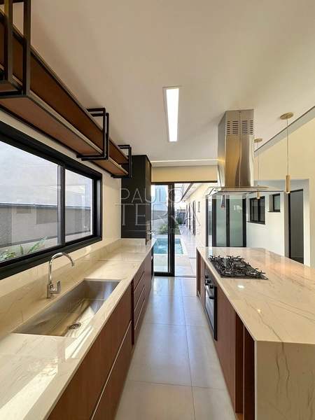 Casa em condomínio fechado em Tremembé pronta para morar, com armários planejados em todos os ambientes, energia fotovoltaica e piscina.: 27ª foto da galeria de imagens do imóvel