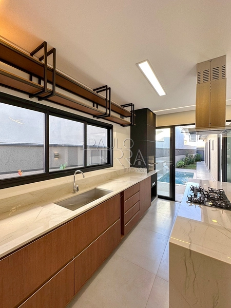 Casa em condomínio fechado em Tremembé pronta para morar, com armários planejados em todos os ambientes, energia fotovoltaica e piscina.: 26ª foto da galeria de imagens do imóvel