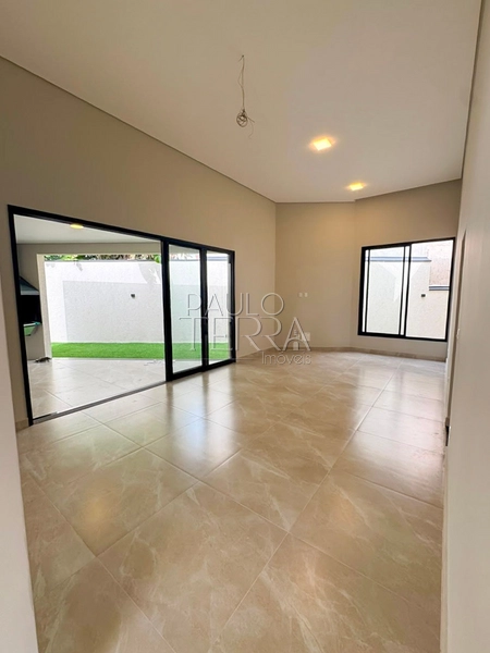 Casa térrea nova à venda no Araucárias em Tremembé | 3 quartos, área gourmet independente, cozinha espaçosa e quintal: 4ª foto da galeria de imagens do imóvel